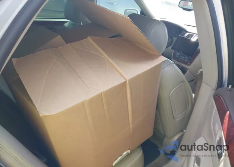 2006 Cadillac Dts Standard z USA, uszkodzony, nr VIN 1G6KD57Y26U172377